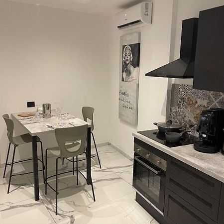 Casa Vacanze Donna Pina Palermo Zewnętrze zdjęcie